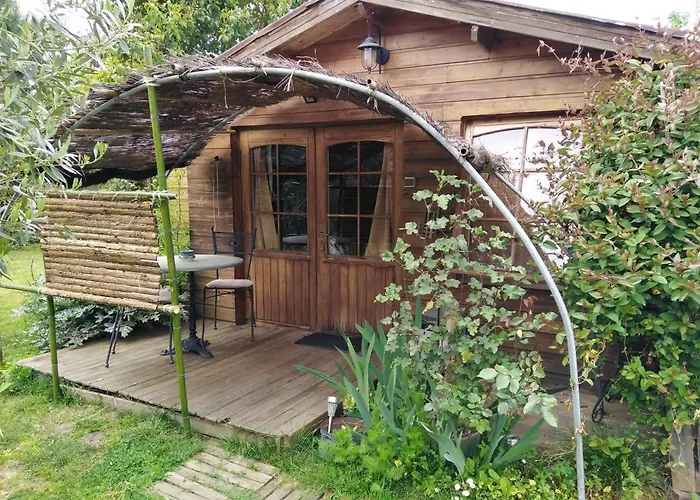 招待所 Le Du Jardin Cache 3*