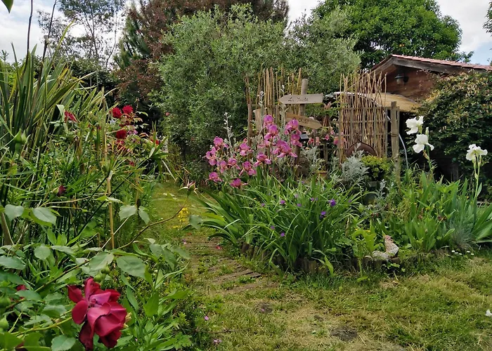 招待所 Le Du Jardin Cache 3*